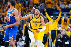 NG28-纽约尼克斯迎英超关键赛，赛后造点机会，引发热议，阵容厚度经受考验的简单介绍