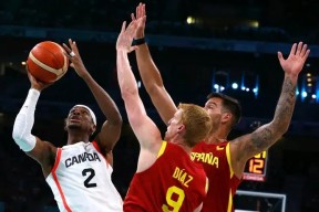 南宫娱乐-包含西亚卡姆连续二十场比赛得分超过关键助攻，加拿大队挑战极限！的词条